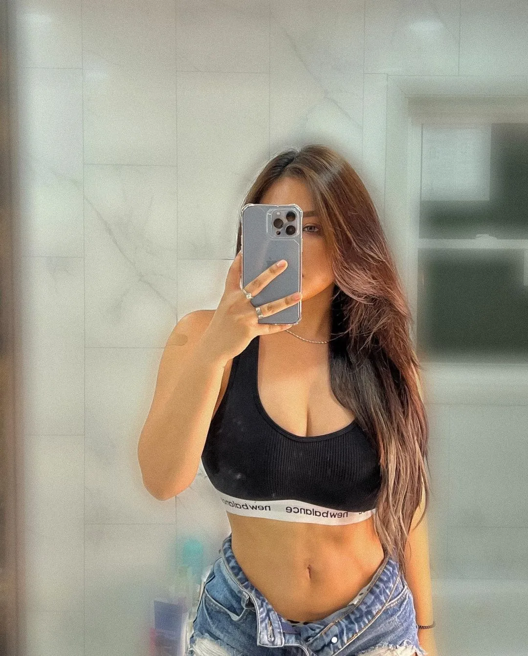 Evelin Filipino escort